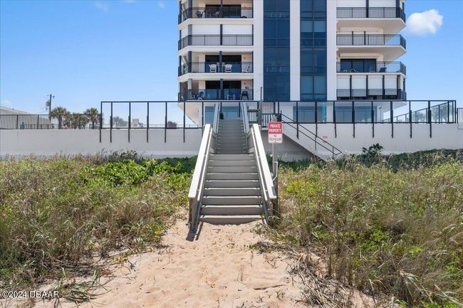 Gemini Tower Private Access | Image 32
