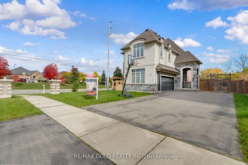 34 Rhapsody Cres, Brampton, ON, L6P4E8 | Card Image
