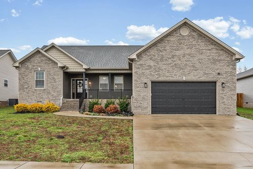 104 Lowell Way, Hopkinsville, KY, 42240-6508 | Card Image