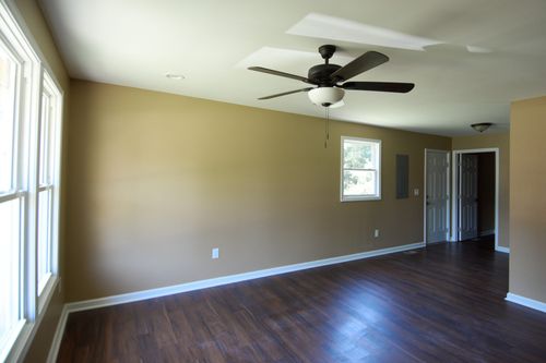 2741 Old Matthews Rd, Nashville, TN, 37207-3810 | Card Image