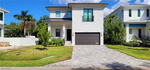 511 97th Ave N, Naples, FL, 34108-2286 | Card Image