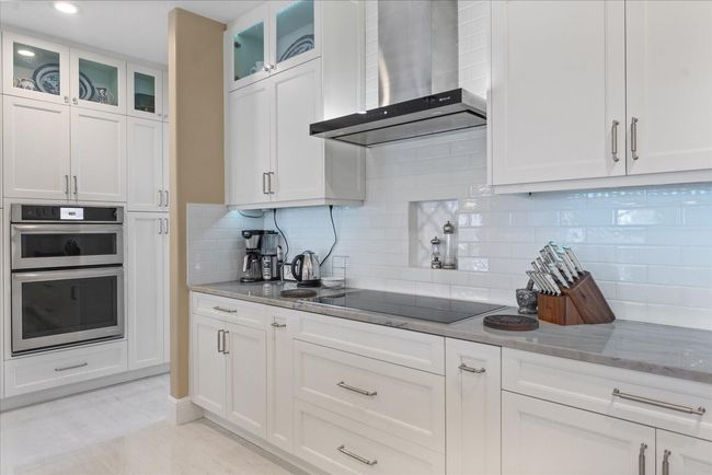 4557 Hunting Trl, House other with 5 bedrooms, 4 bathrooms and null parking in Lake Worth FL | Image 17