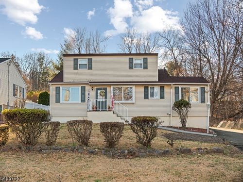 544 Goffle Hill Rd, Hawthorne, NJ, 07506-3011 | Card Image