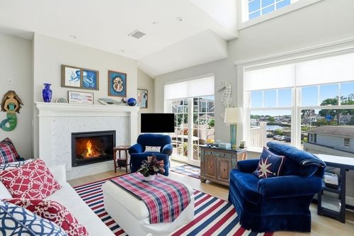321-87 Elm St, Cohasset, MA, 02025-0167 | Card Image