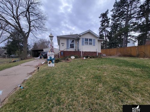3529 Melrose Ave, Lincoln, NE, 68506-6121 | Card Image