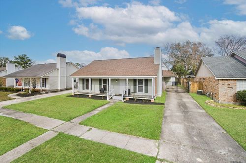 4445 Country Hill Dr, Baton Rouge, LA, 70816-4943 | Card Image