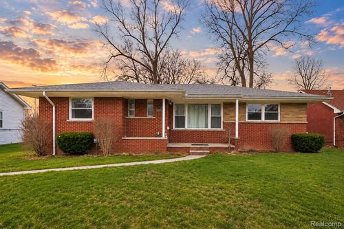 25253 Eureka Dr, Warren, MI, 48091-1429 | Card Image