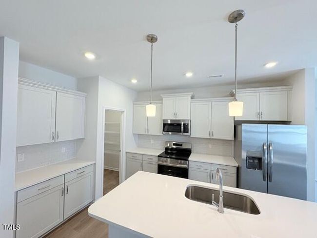 KF 427 Kitchen | Image 7