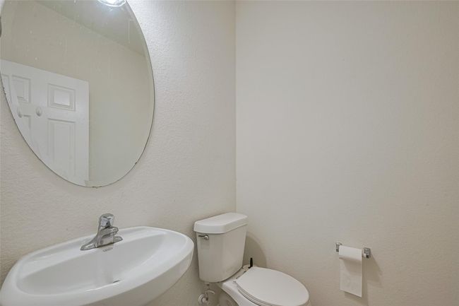 3215 Laurel Bend Ln, House other with 4 bedrooms, 3 bathrooms and 2 parking in Pearland TX | Image 18