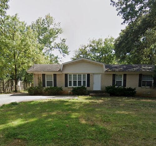 292 Lafayette Rd, Clarksville, TN, 37042-4203 | Card Image