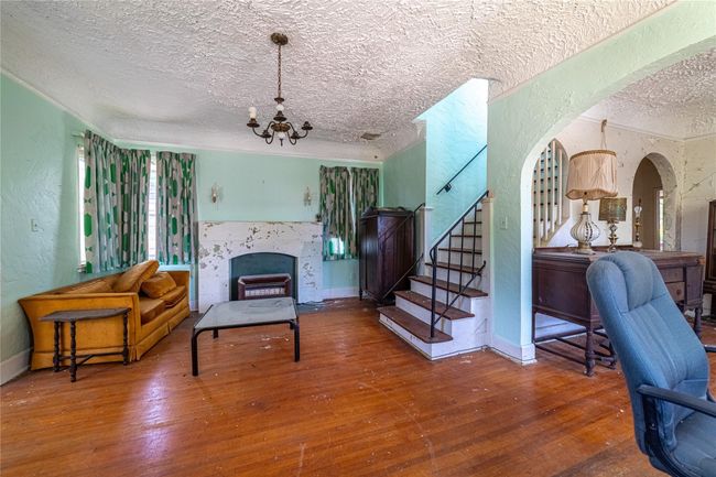 627 Valley Forge Rd, Home with 0 bedrooms, 0 bathrooms and 6 parking in West Palm Beach FL | Image 25