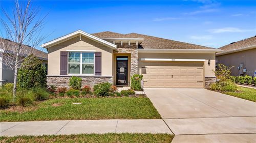 8033 Penrose Pl, WILDWOOD, FL, 34785-7769 | Card Image