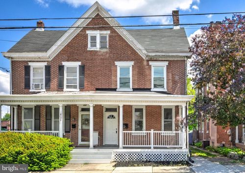 225 N College St, CARLISLE, PA, 17013-2305 | Card Image