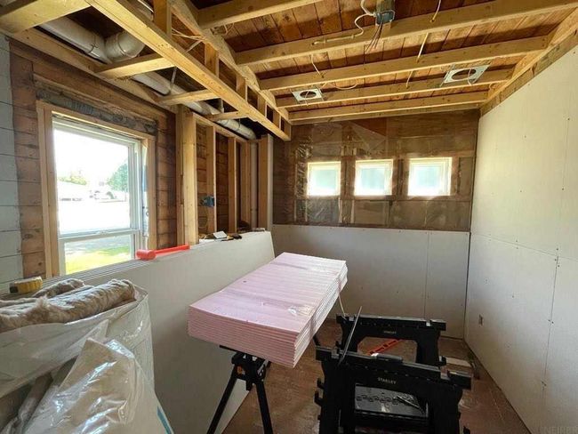 206 E Clark St, House other with 3 bedrooms, 1 bathrooms and null parking in Calmar IA | Image 12