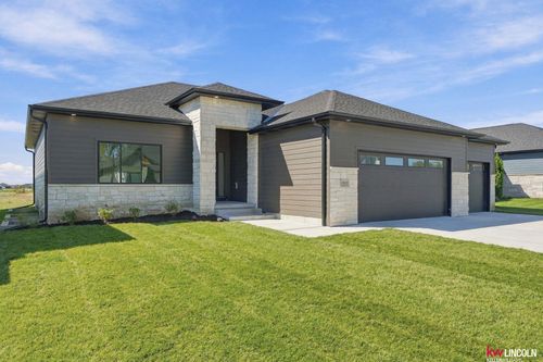 3653 Wilderness Hills Blvd, Lincoln, NE, 68516-5575 | Card Image
