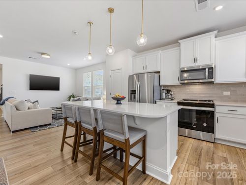 1542 Cedar Tree Dr, Belmont, NC, 28012-8564 | Card Image