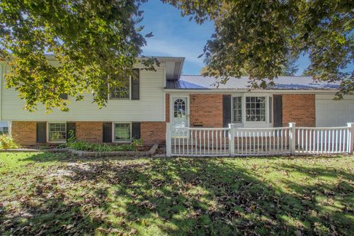 310 S Concord Avenue, Watertown, WI, 53094 | Card Image