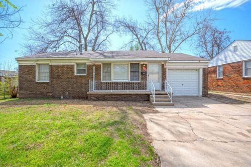 548 E Grumman Dr, Midwest City, OK, 73110-5817 | Card Image