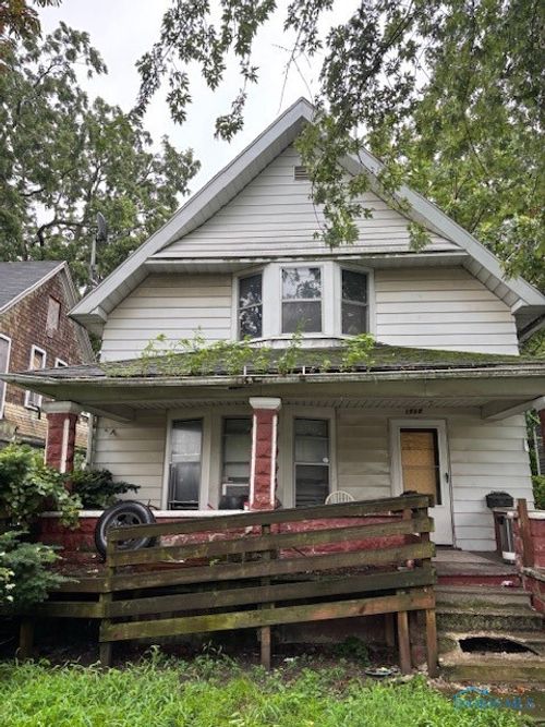 1960 N Erie St, Toledo, OH, 43611-3737 | Card Image