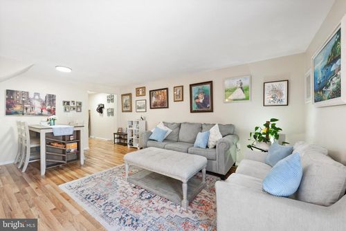 15 Dulany Ct, STERLING, VA, 20165-5694 | Card Image