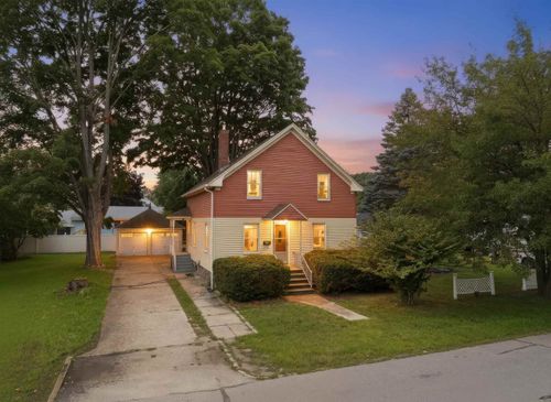 816 Page Street, Manchester, NH, 03109 | Card Image