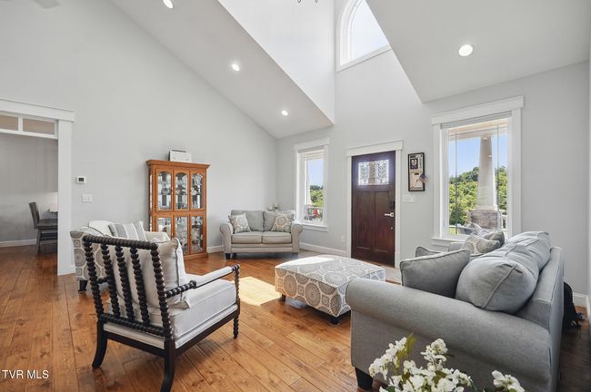 313 Treadway Trl, House other with 3 bedrooms, 3 bathrooms and null parking in Jonesborough TN | Image 12
