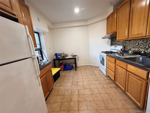 apt-5f-4037 77th St, Elmhurst, NY, 11373-1107 | Card Image