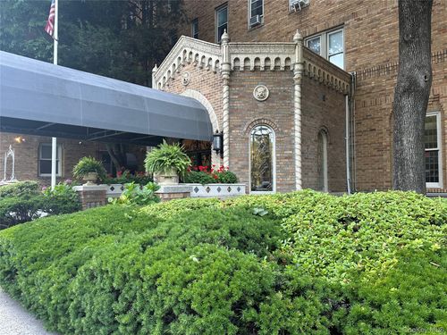 apt-1g-219 Bronx River Rd, Yonkers, NY, 10704-3707 | Card Image