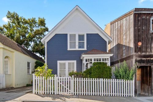 224 16th St, Pacific Grove, CA, 93950 | Card Image