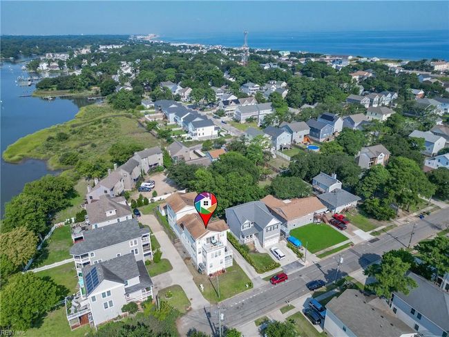 9509 14 Th Bay St, House attached with 4 bedrooms, 3 bathrooms and null parking in Norfolk VA | Image 46