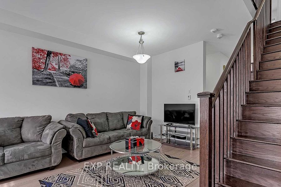 Residential in East Gwillimbury 3
