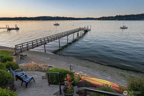 1162 Hyak Pl, Fox Island, WA, 98333-9648 | Card Image