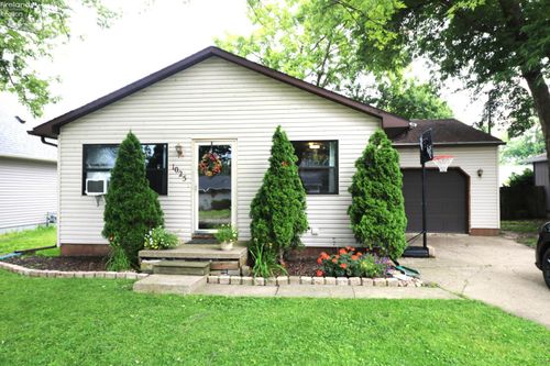 1025 Jackson St, Vermilion, OH, 44089-1071 | Card Image