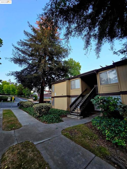 1-355 Parkview Ter, Vallejo, CA, 94589-2378 | Card Image