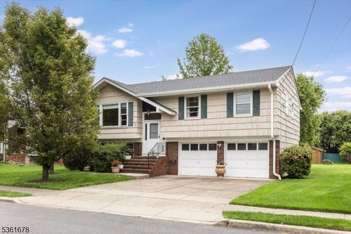 42 Henry St, Little Ferry, NJ, 07643-1759 | Card Image