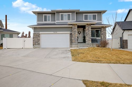 15474 S Revolutionary Way, Bluffdale, UT, 84065-7560 | Card Image