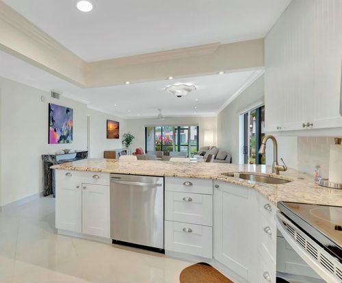 apt-7g-7898 Eastlake Dr, Boca Raton, FL, 33433-2124 | Card Image