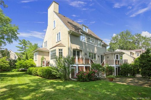 96 Mendota Ave, Rye, NY, 10580-1714 | Card Image