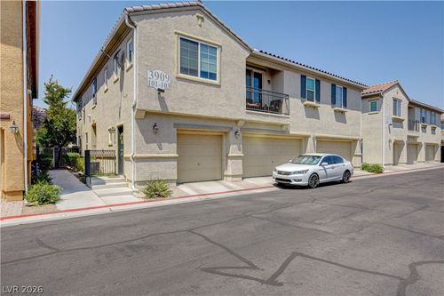 102-3909 Sweet Pine St, Las Vegas, NV, 89108-8131 | Card Image