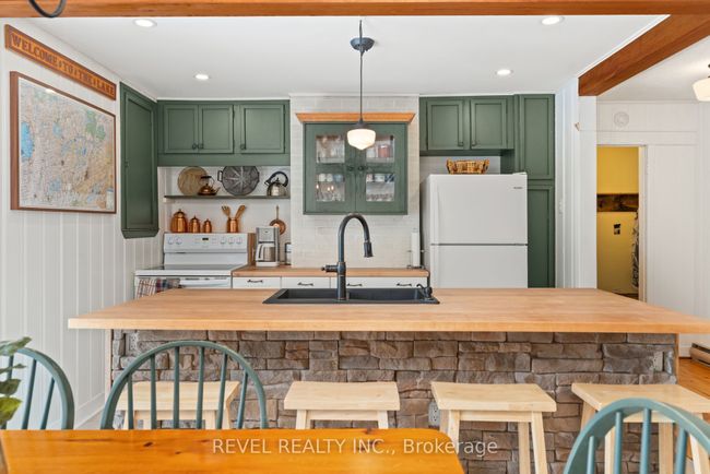 20 Benson Blvd, House other with 3 bedrooms, 2 bathrooms and 10 parking in Coboconk ON | Image 16