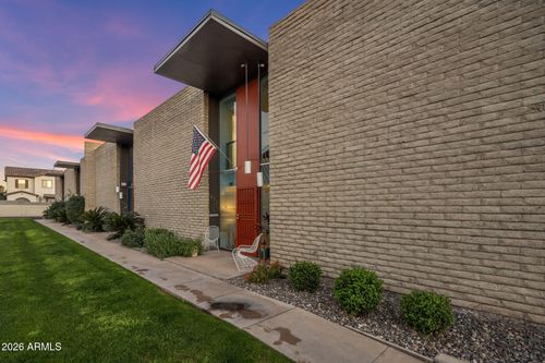 1677 E Maryland Ave, Phoenix, AZ, 85016-1301 | Card Image
