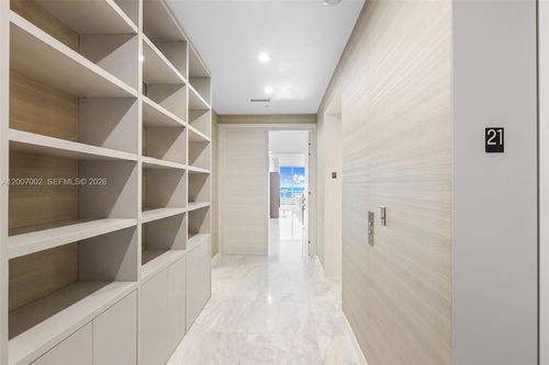 2107-100 S Pointe Dr, Miami Beach, FL, 33139-7384 | Card Image