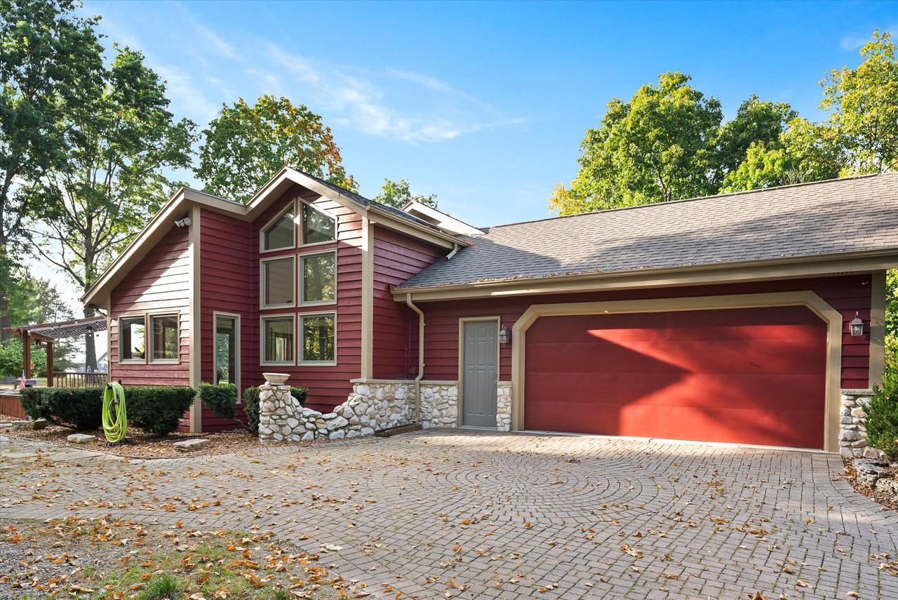 44th St, Franklin, WI 53132