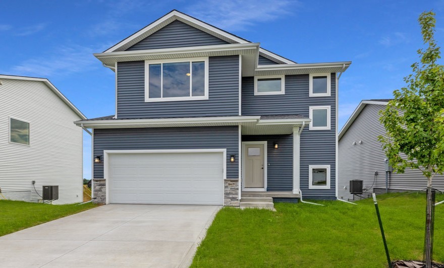 Mill Pond Dr, Urbandale, IA 50323