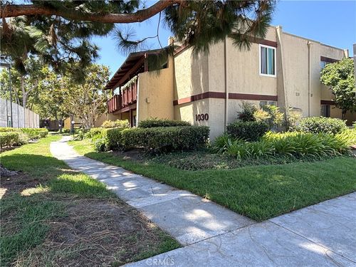 38-1030 E Macarthur Cres, Santa Ana, CA, 92707-5930 | Card Image