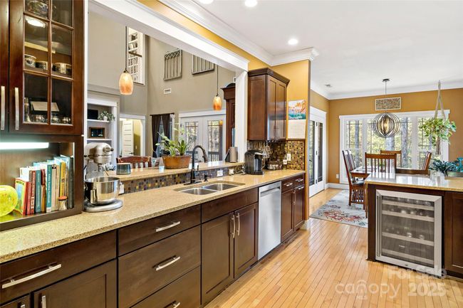 Kitchen | Image 13