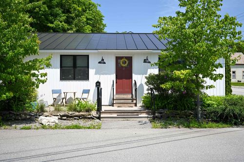 2-25 Union St, Brandon, VT, 05733-1128 | Card Image