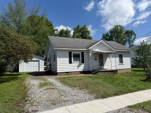 900 E Browning Street, Marion, IL, 62959 | Card Image