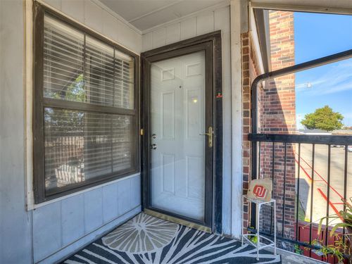 209-3003 River Oaks Dr, Norman, OK, 73072-4825 | Card Image
