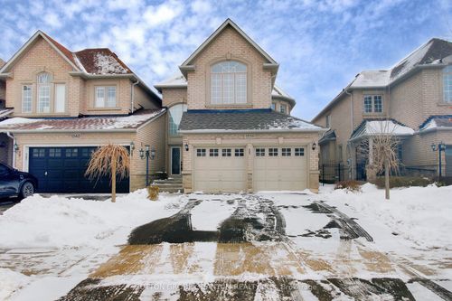 1238 Agram Drive, Oakville, ON, L6H7N9 | Card Image